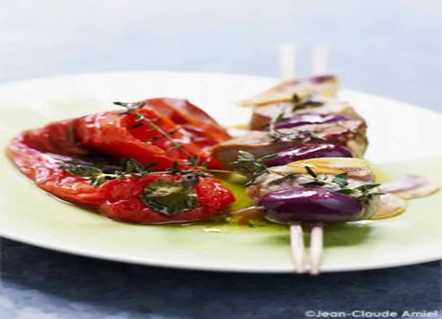 Brochettes de filet mignon au citron et aux olives