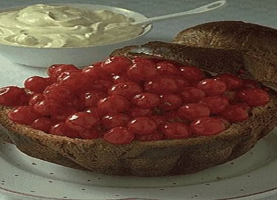 Brioche montmorency