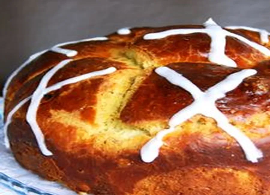 Brioches de carême aux amandes et au beurre noisette