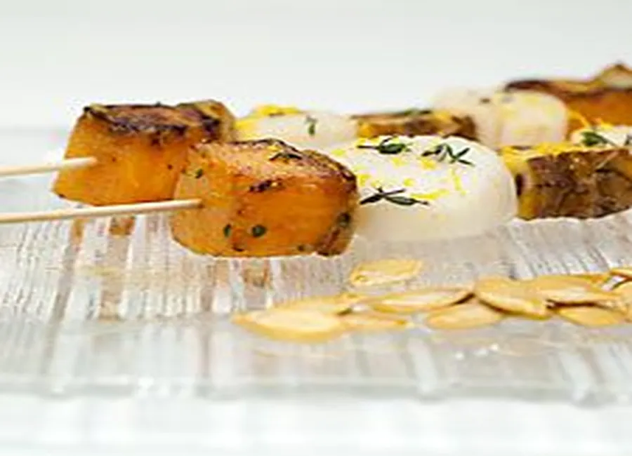 Brochette pétoncle, ananas et courge