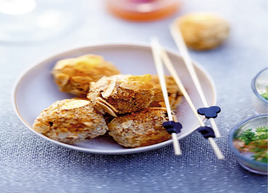 Cromesquis au foie gras et aux fruits secs