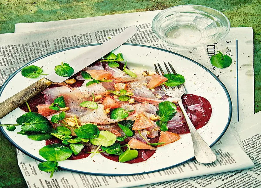 Carpaccio de dorade, betterave, et pamplemousse