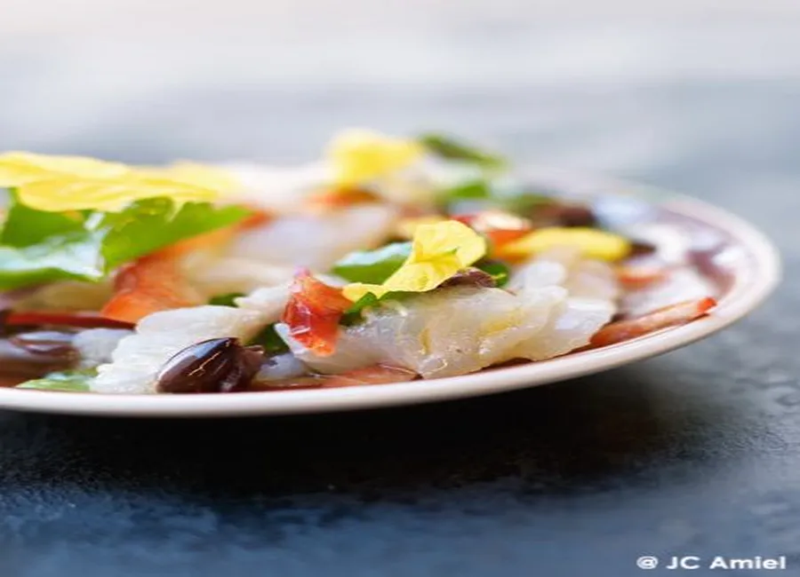 Carpaccio de morue fraîche