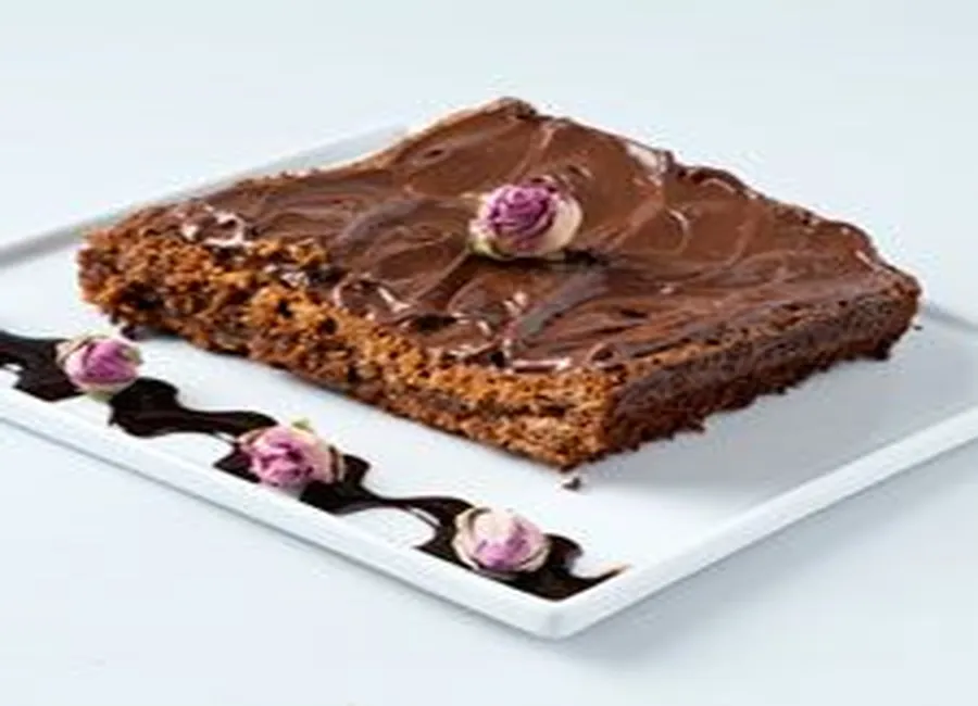 Carré chocolat moelleux et eau de rose