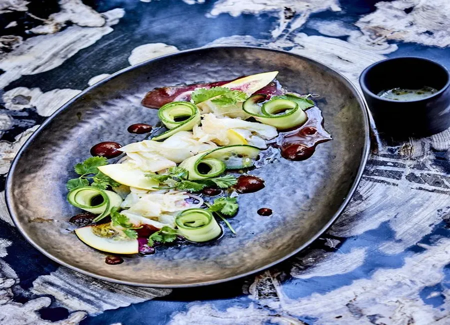 Ceviche de cabillaud, piquillos et courgettes