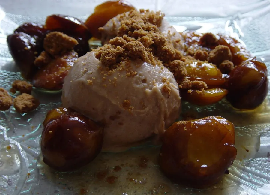Chaud-froid de tiramisu glacé aux mirabelles