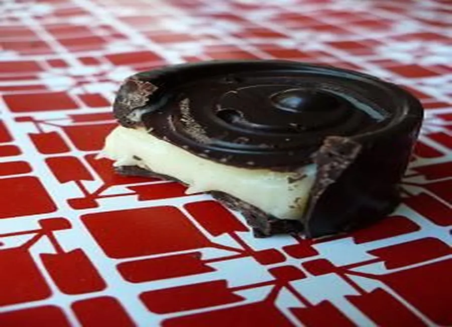 Chocolats fourrés à la ganache au chocolat blanc et à l'orange