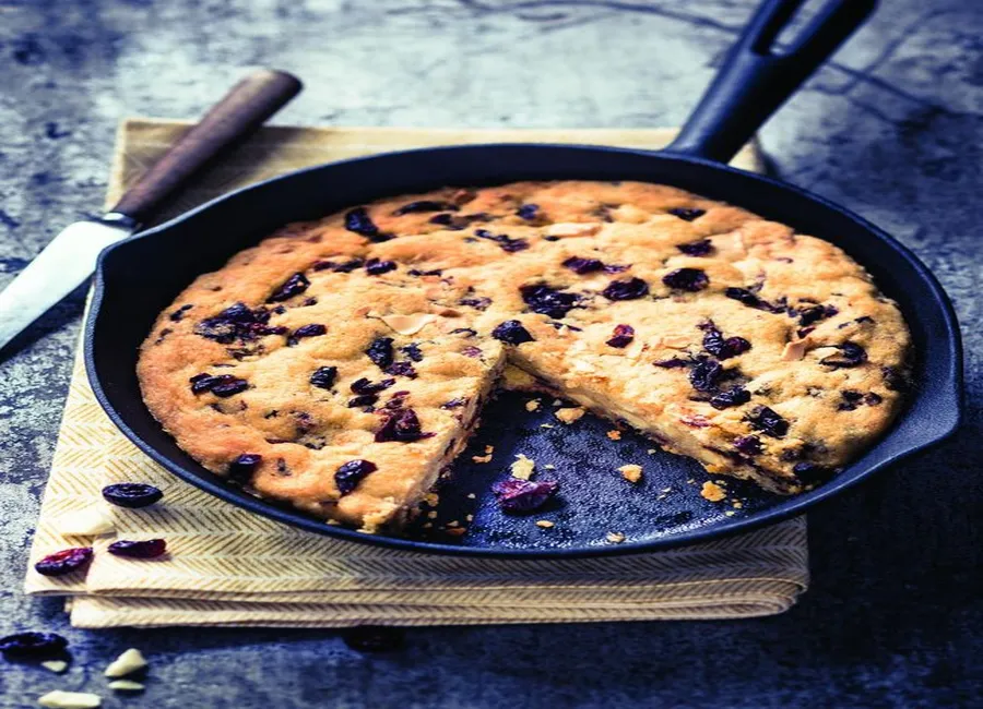 Biscuit géant aux canneberges et chocolat blanc