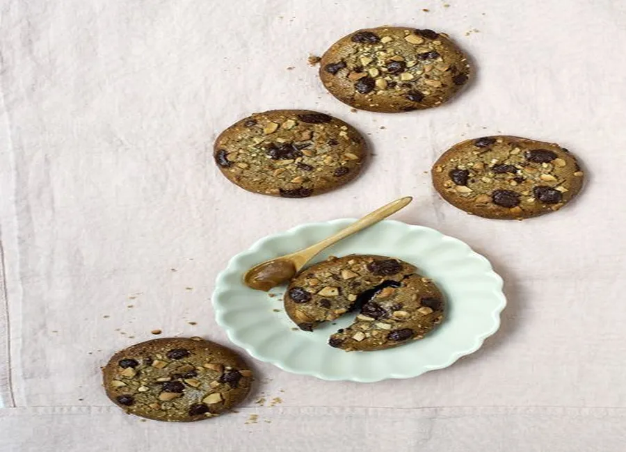 Cookies gourmands, caramel au beurre salé et poivre cubèbe