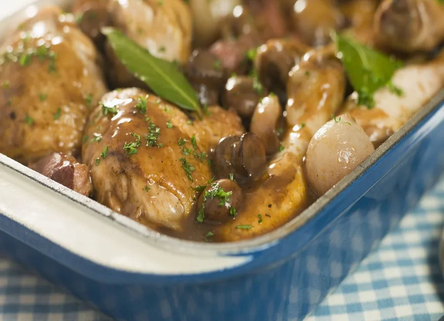 Coq au vin traditionnel