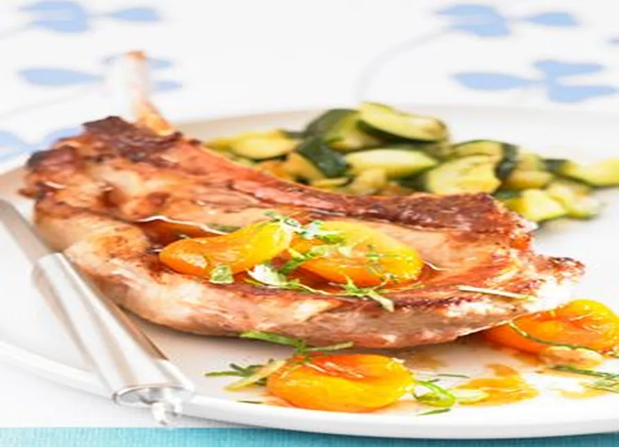 Côte de veau en minutal, abricots secs et céleri