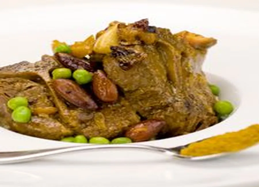 Côtes dagneau au curry et pois vert