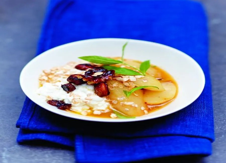Cottage cheese, petit épeautre et poires à la verveine