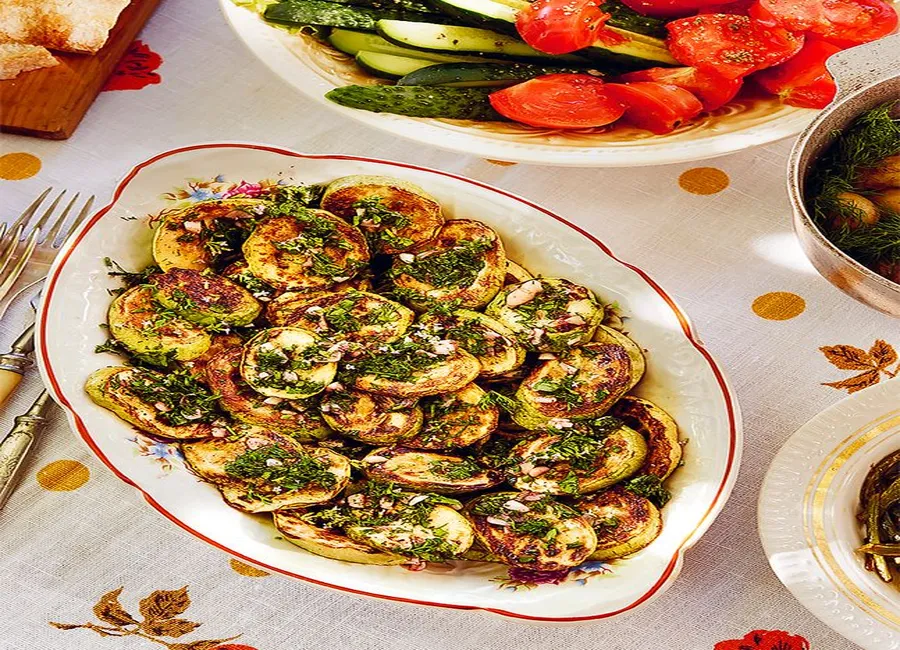 Courgettes assaisonnées au lyok aux herbes