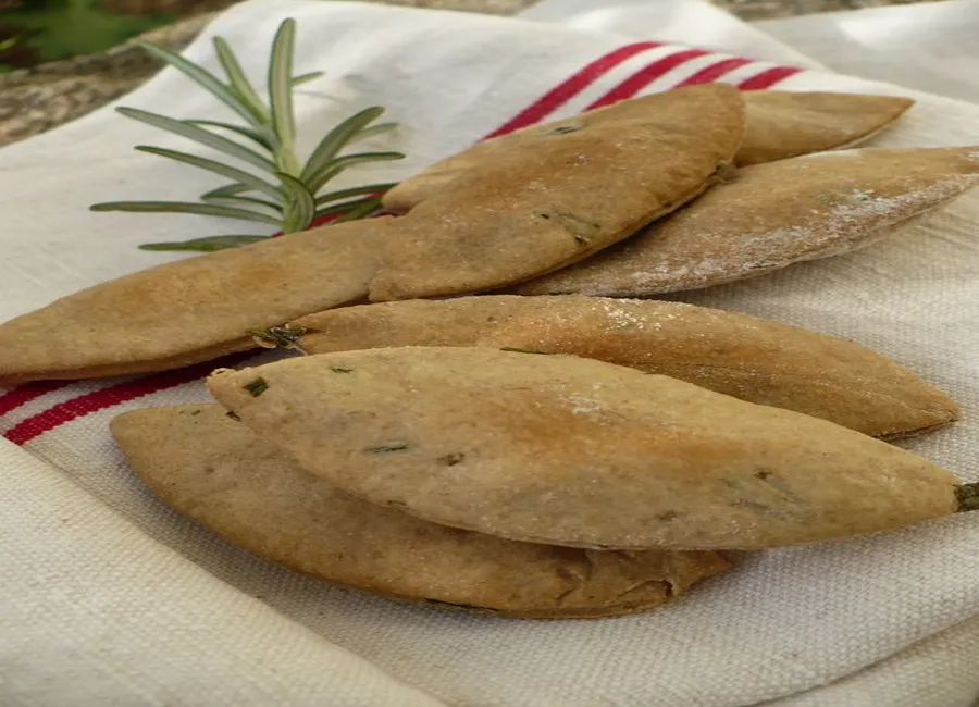 Crackers aux herbes fraîches