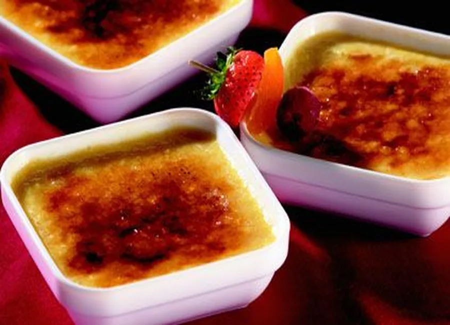 Crème brûlée au floc de gascogne rouge