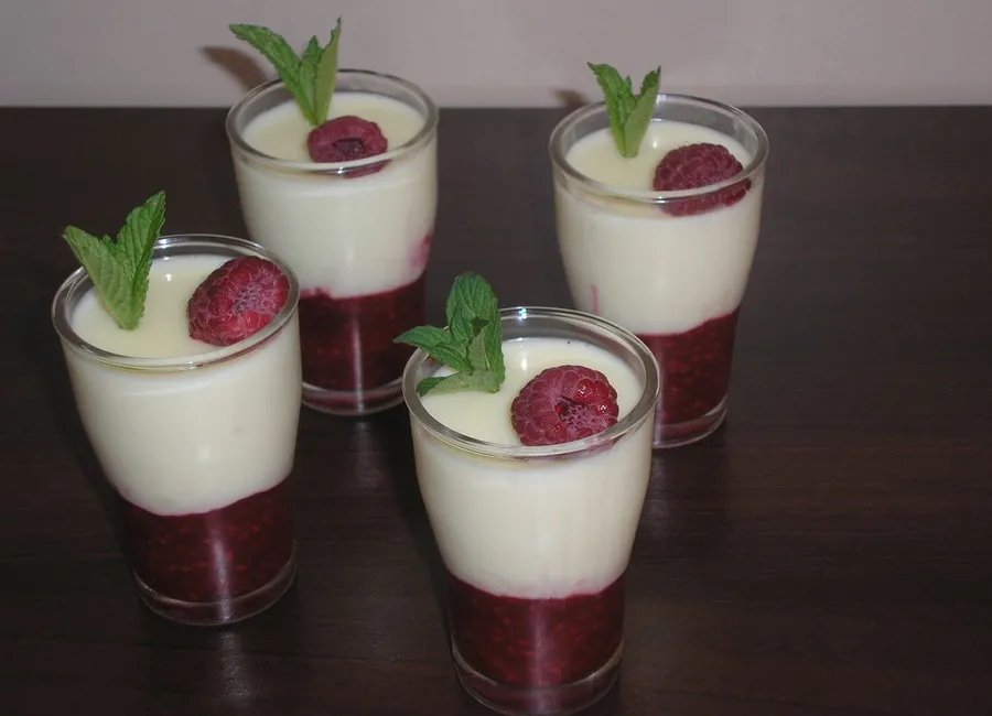 Crème chocolat blanc framboises