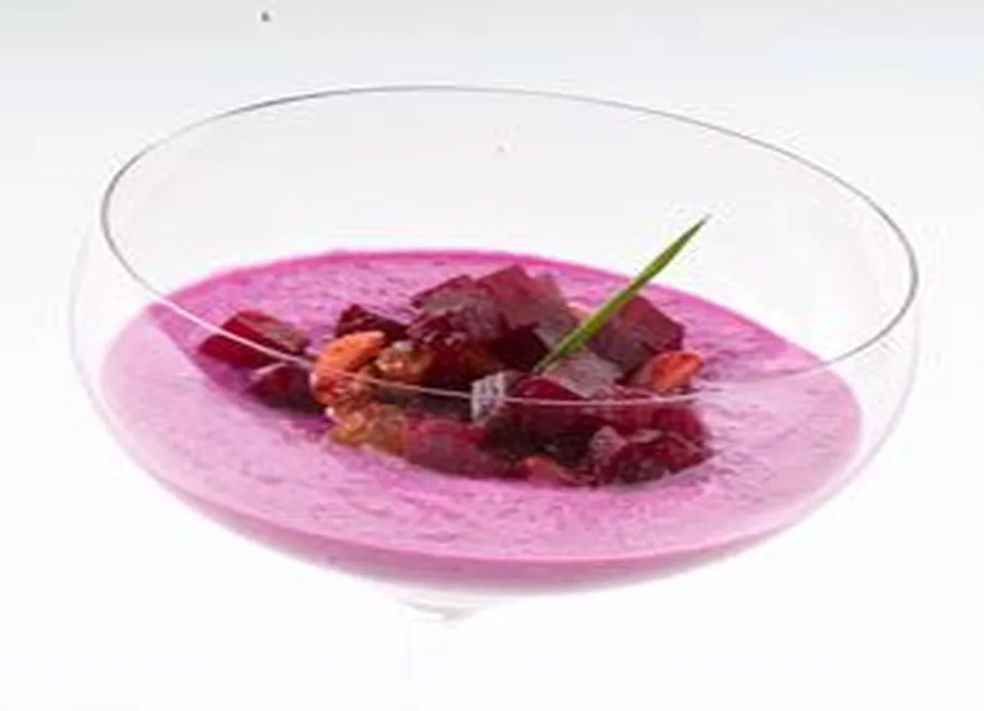 Crème de betterave et confit