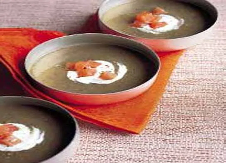 Crème de lentilles et dés de saumon