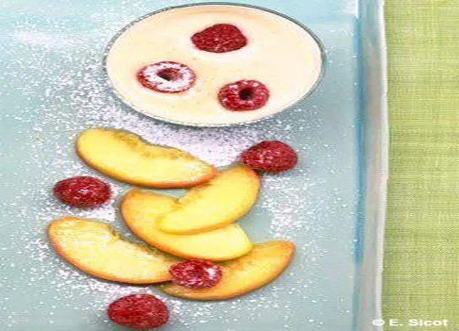 Crème légère au soja et aux brugnons