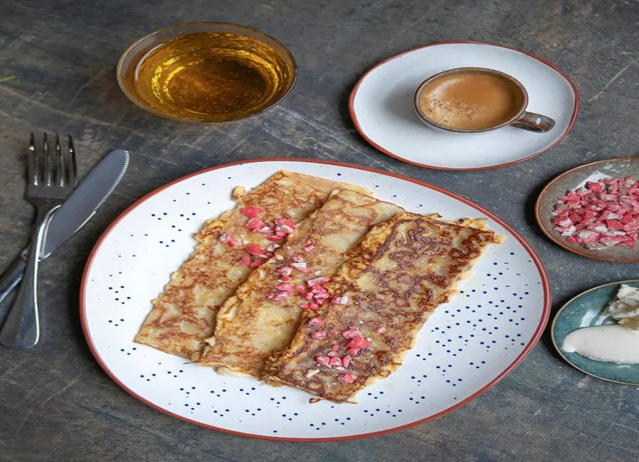 Crêpes perdues aux pralines roses