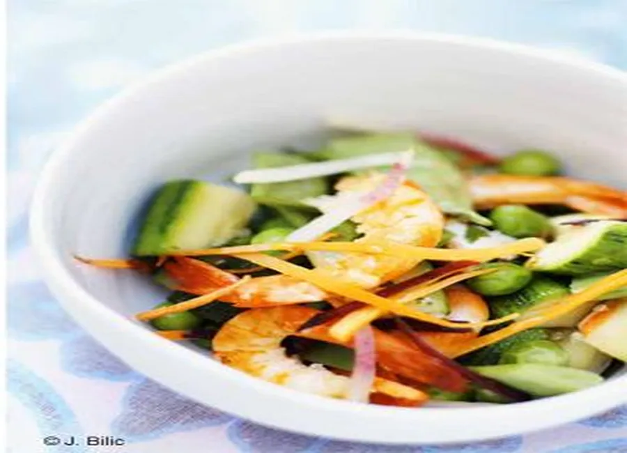 Crevettes aux légumes sautés