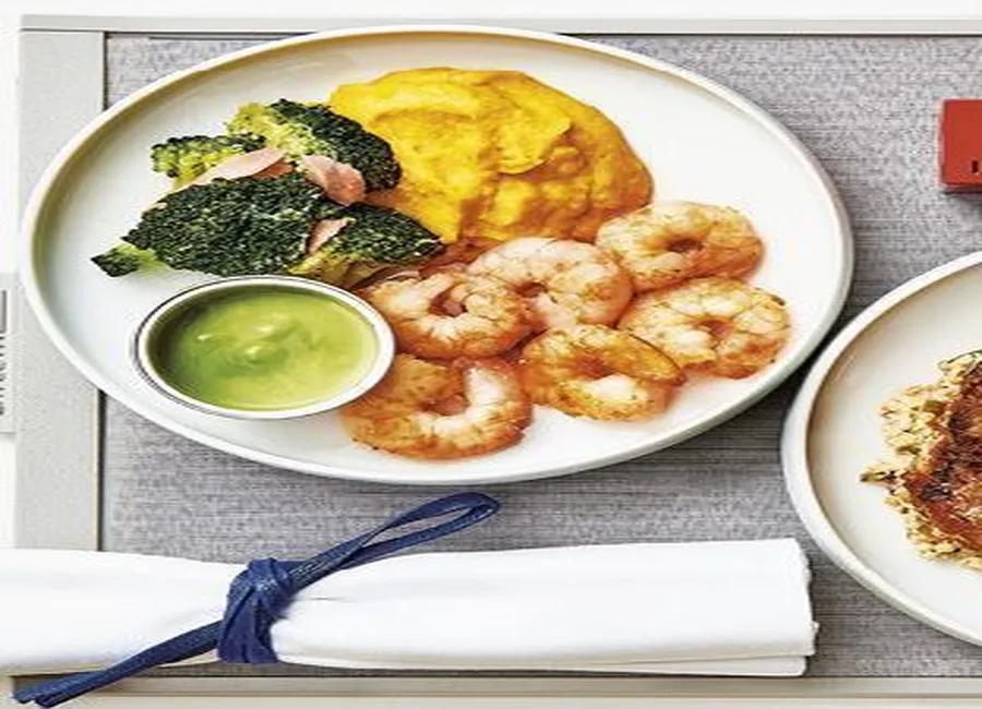 Crevettes poêlées, brocolis au gingembre