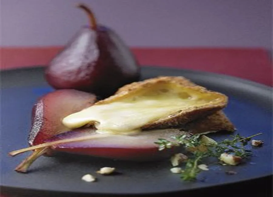Croquant de livarot pané aux noisettes