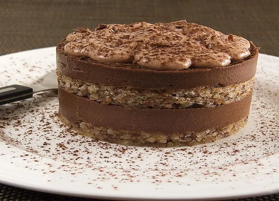 Entremet noisette et chocolat