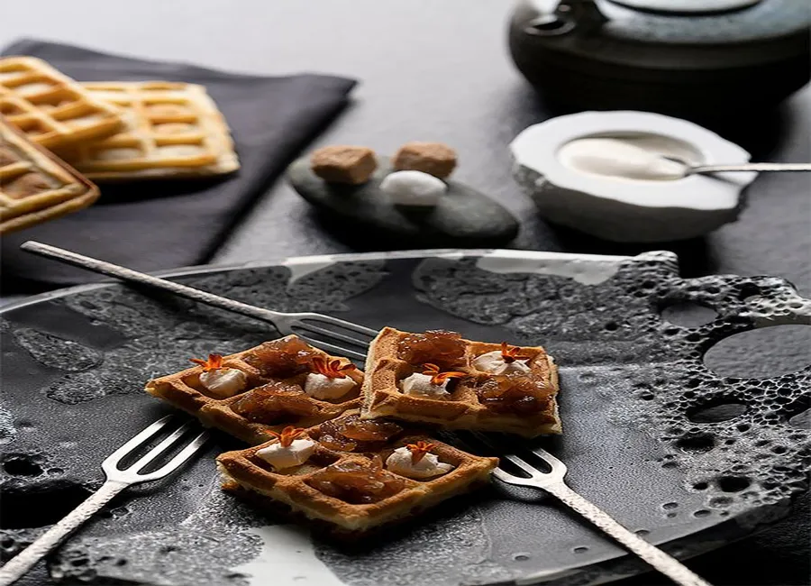 Gaufres, dés de saumon