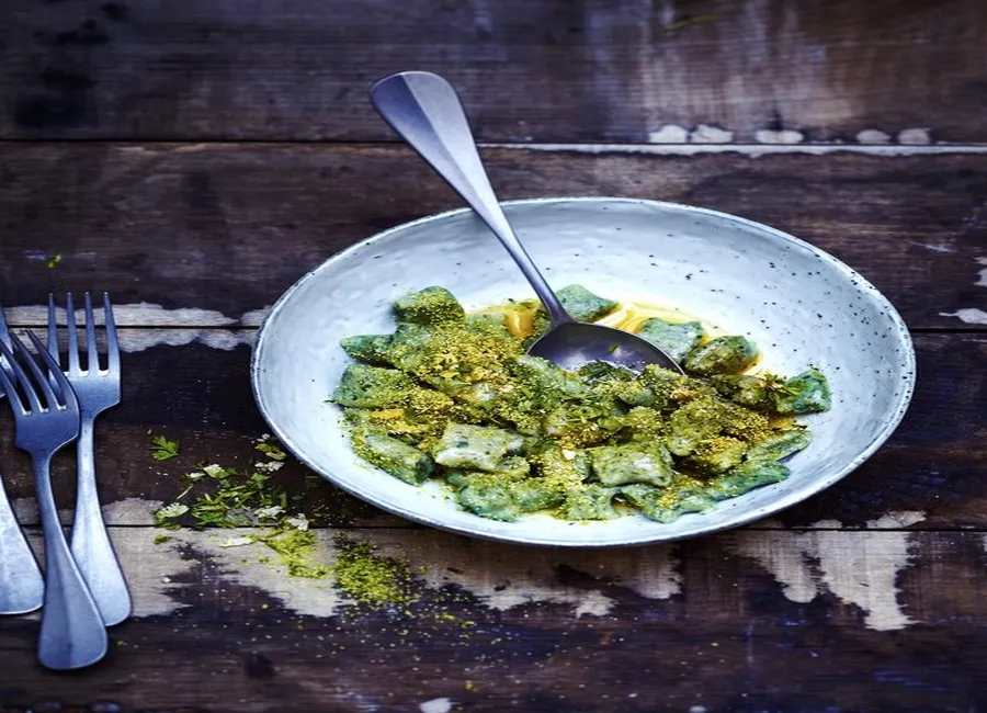 Gnocchis au kale, pesto de pistaches