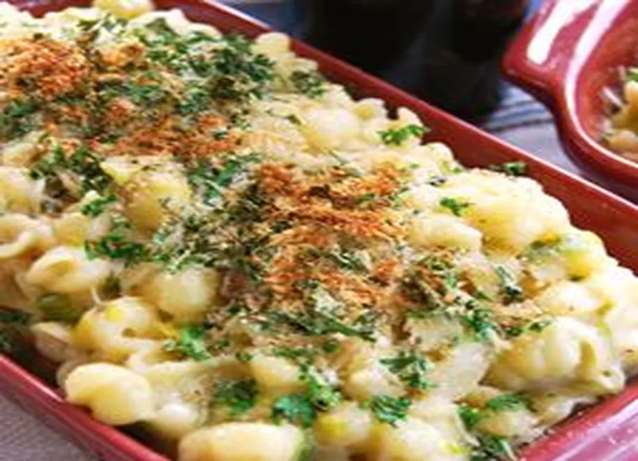 Gratin de coccetine et de fromage, à l'huile de truffe et aux herbes