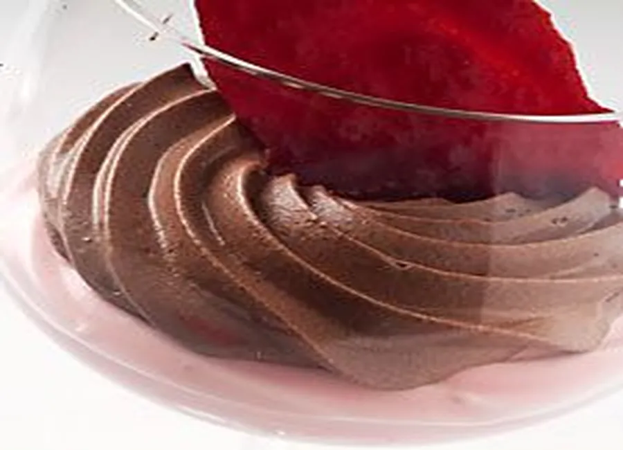 Mousse choco-fraise en duo