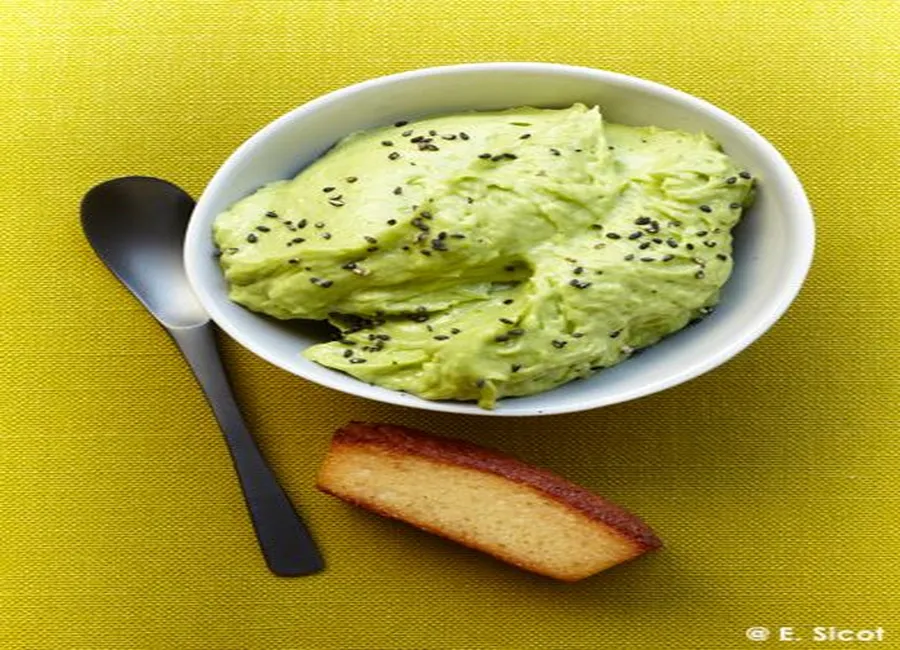 Mousse d'avocat au sésame