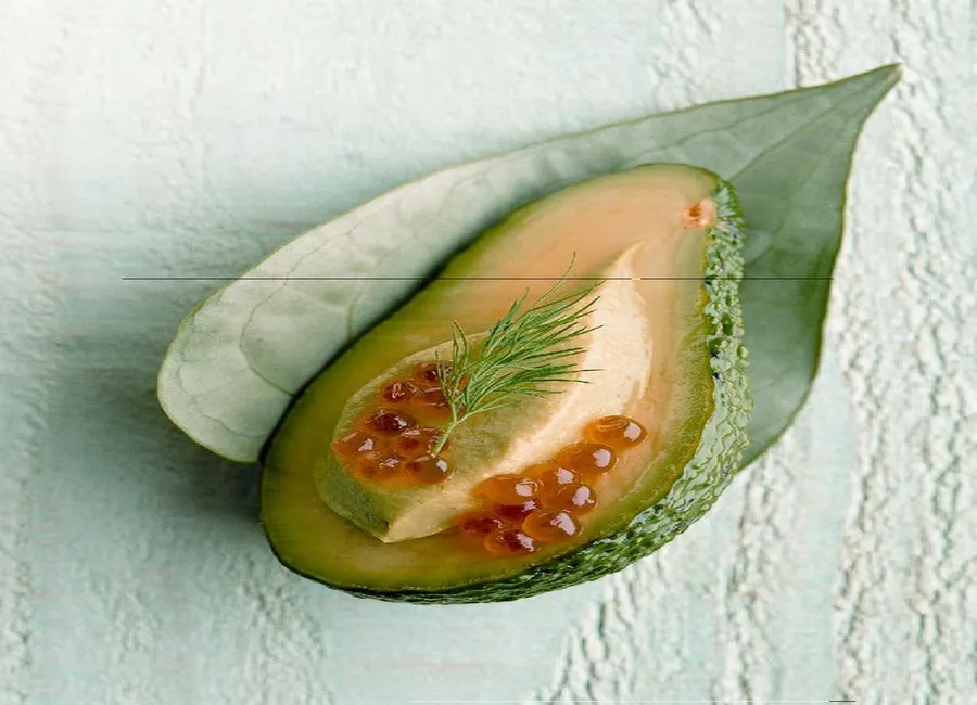 Mousse d'avocat aux oeufs de saumon