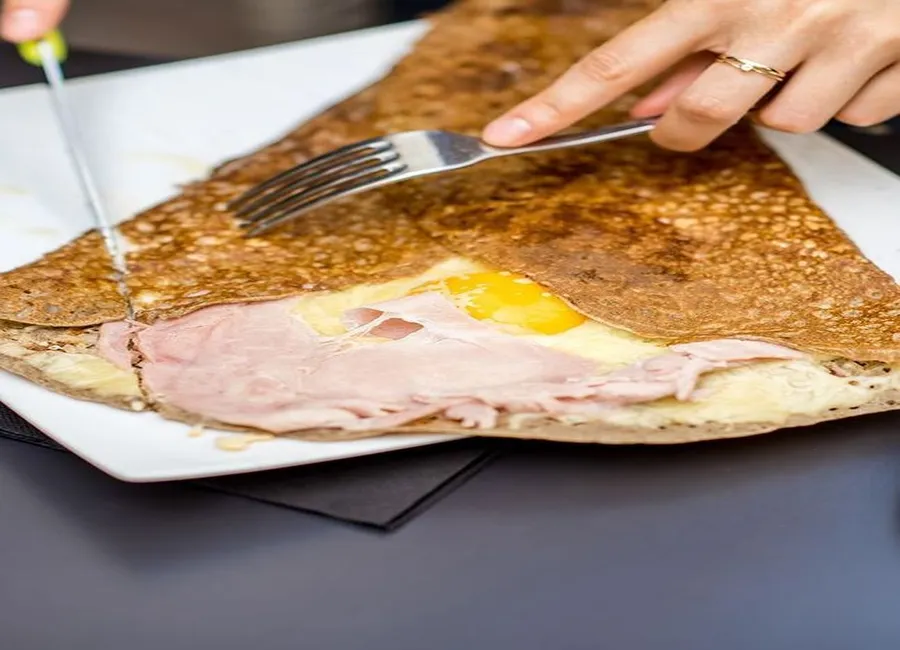 Pâte à crêpes bretonnes