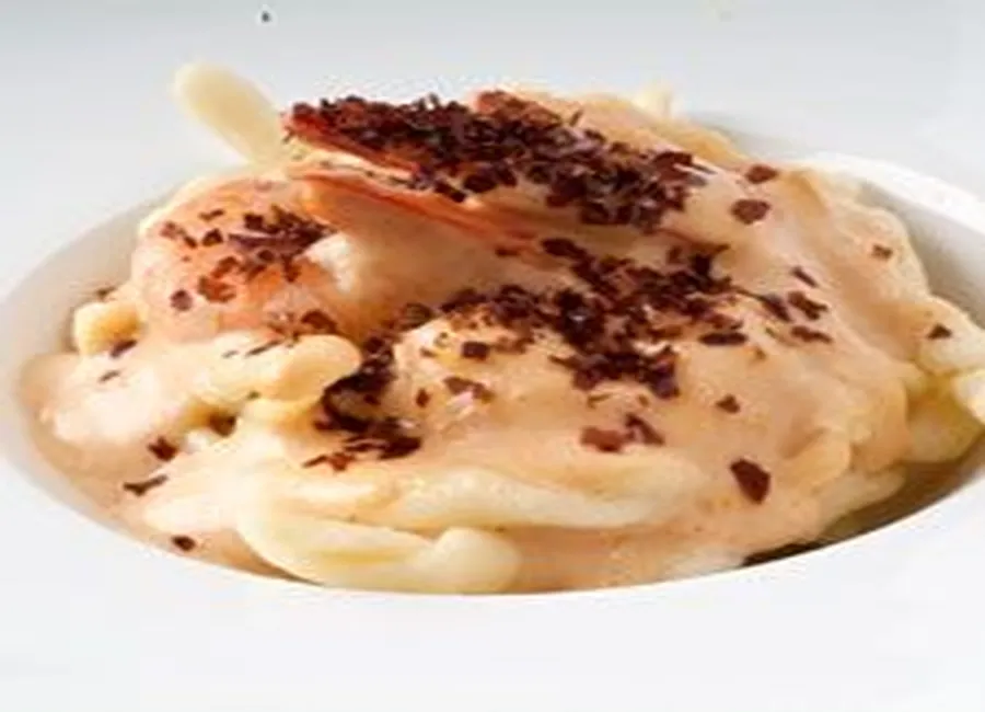 Pâtes fraîches aux crevettes et bisque