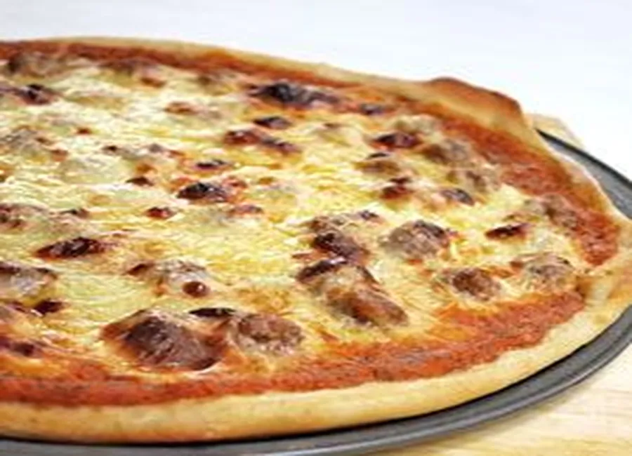Pizza polpettines et mozzarella