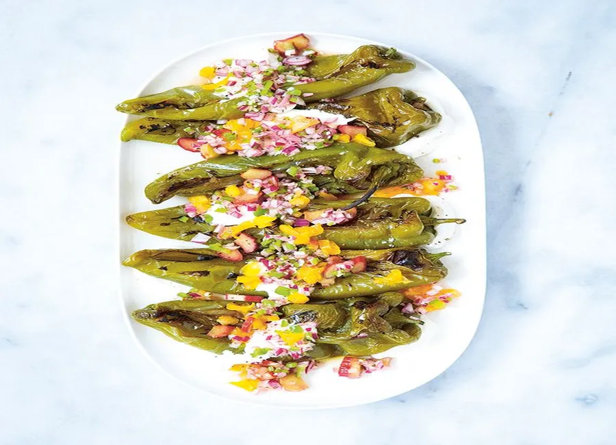Poblanos, salsa à la rhubarbe