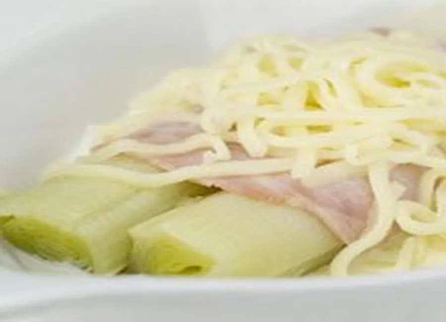 Poireaux gratinés au jambon