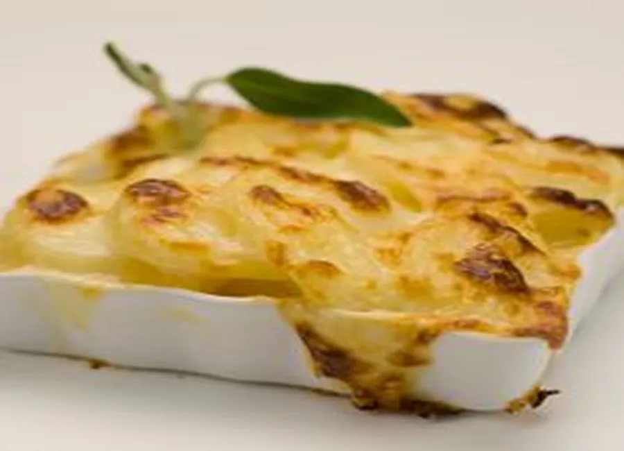 Pommes de terre tranchées gratinées