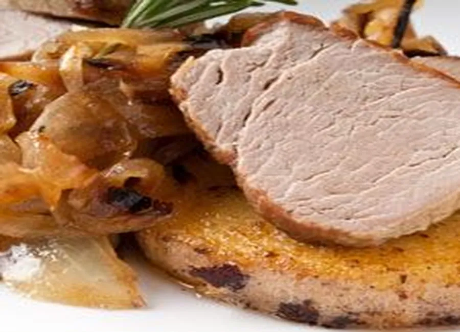Porc aux oignons et polenta