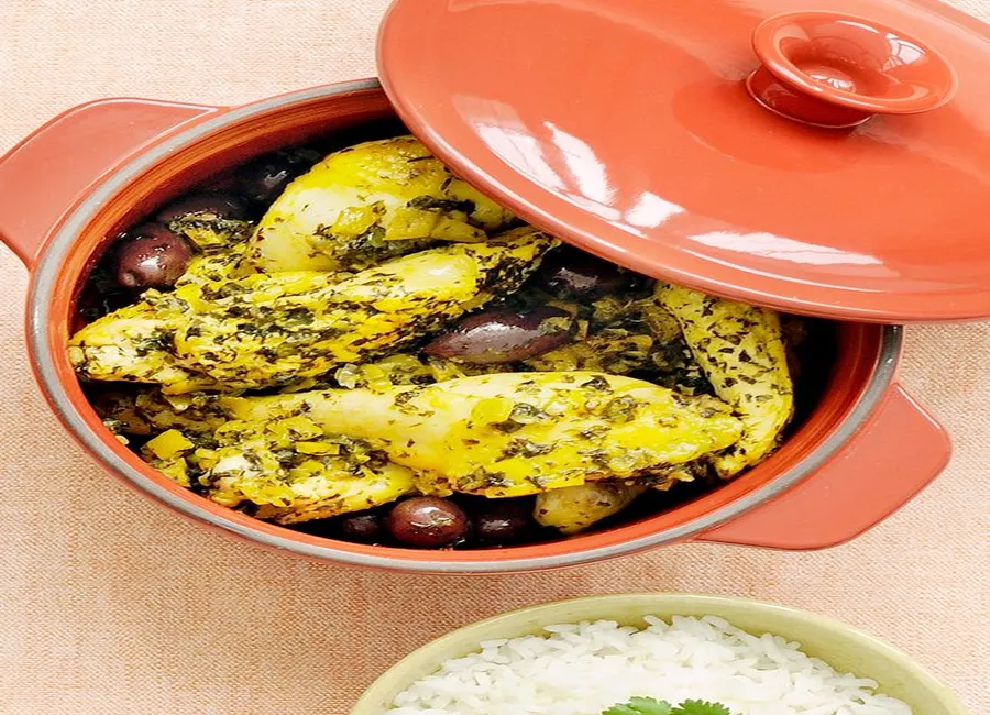 Poulet citron confit et olives en cocotte