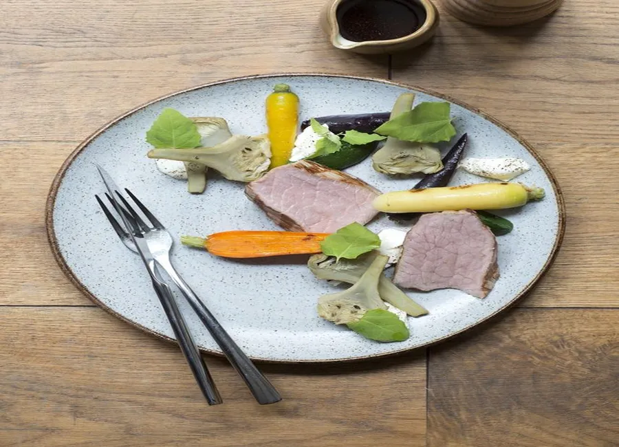 Quasi de veau, faisselle et légumes