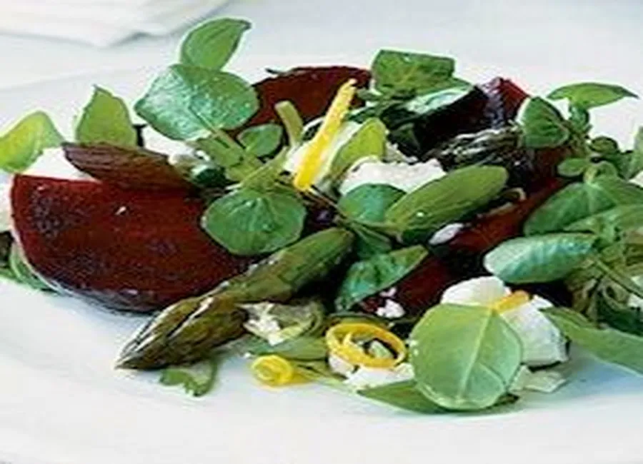 Salade de betteraves, feta et asperges