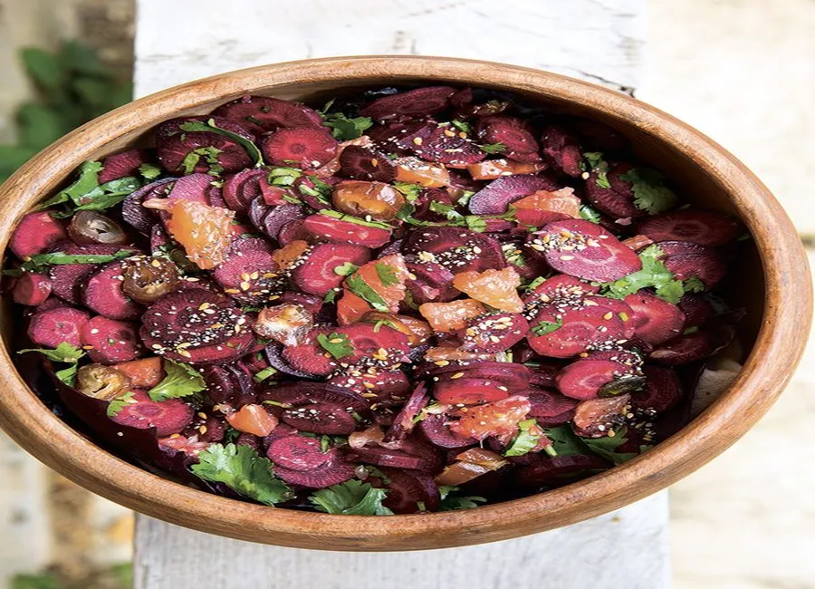 Salade de carottes anciennes, dattes, et agrumes