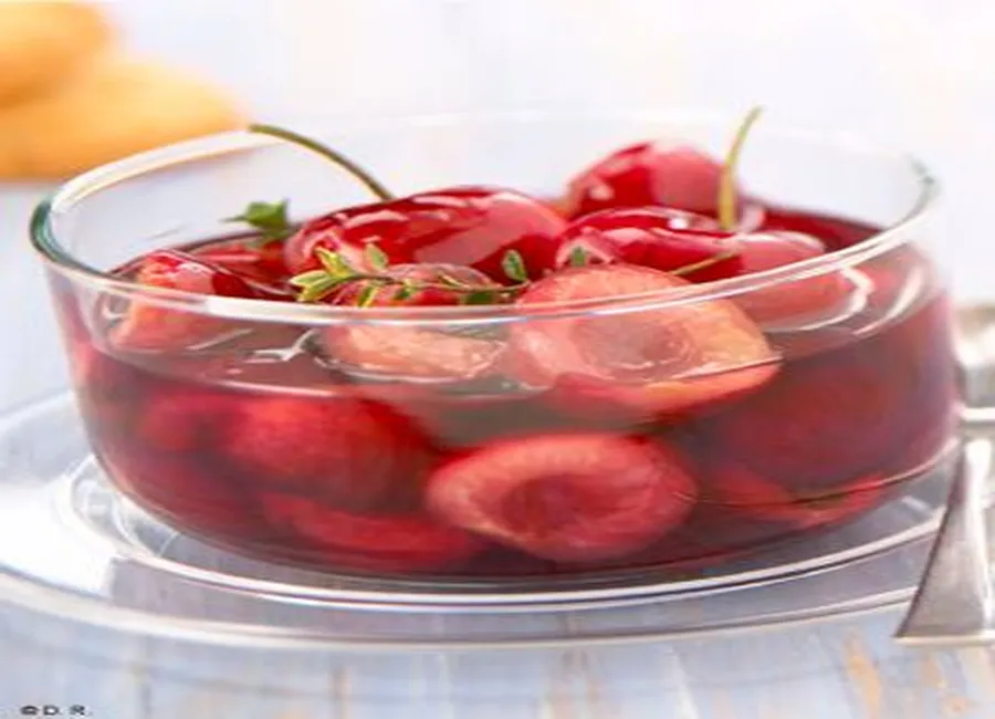 Salade de cerises au thym citron