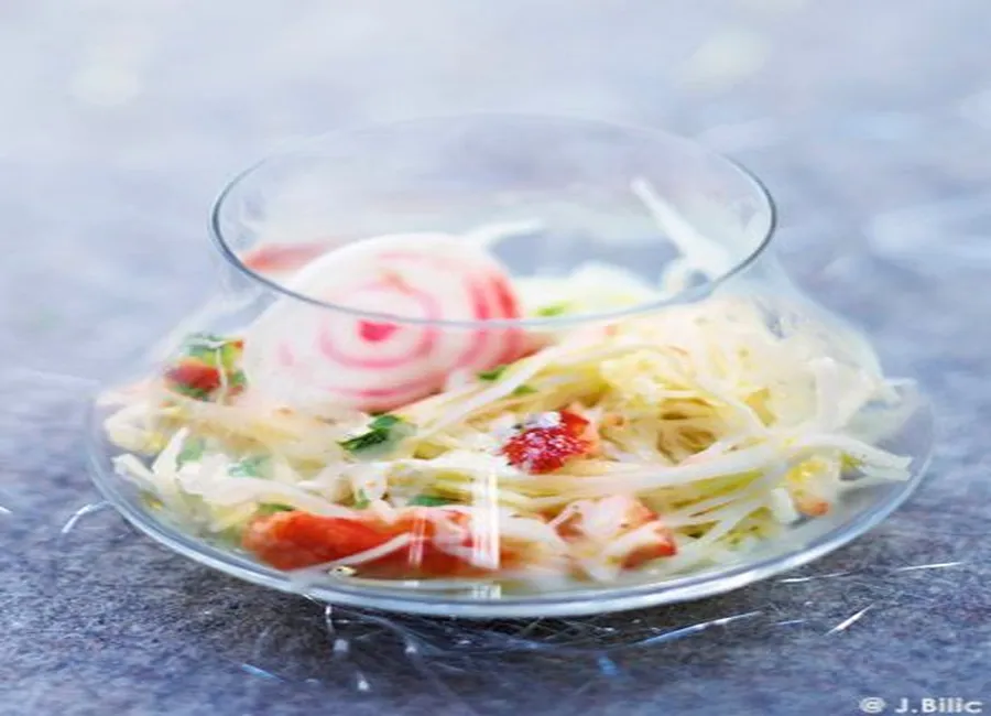 Salade de chou au king crab, sauce wasabi