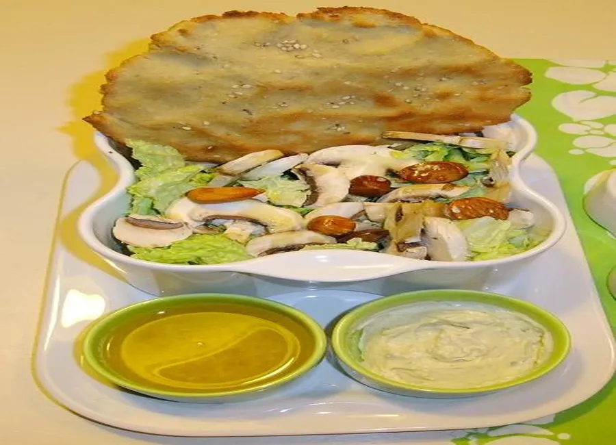 Salade de chou chinois et pita