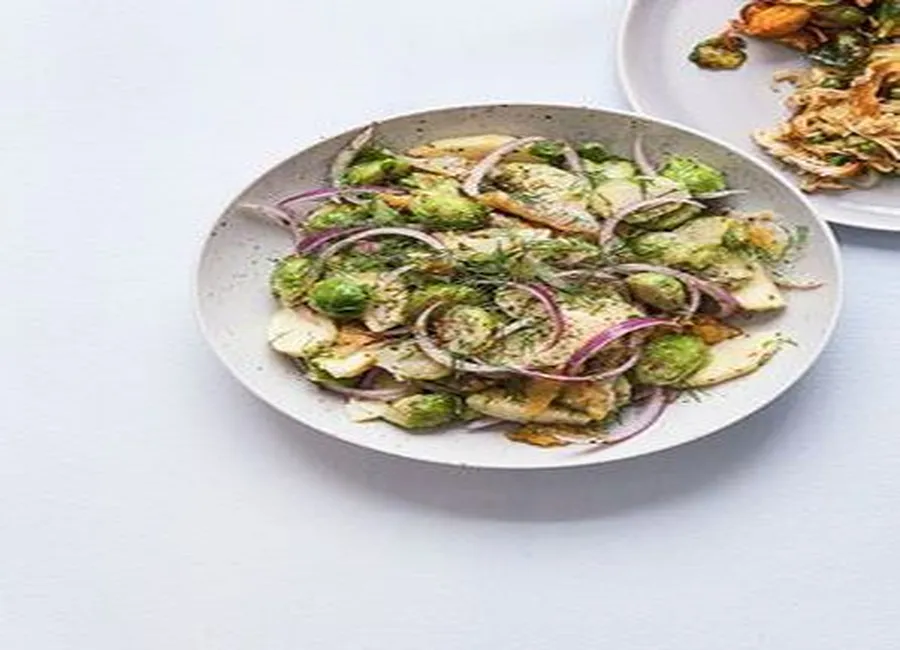Salade de choux tièdes, pommes et haddock